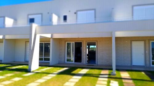 Xangri-La Maison | CASA EM CONDOMÍNIO - 3 dormitórios - LAZER COMPLETO - Xangri-lá