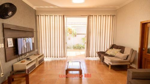 Penapolis Maison | Casa em Penápolis com piscina e lazer completo
