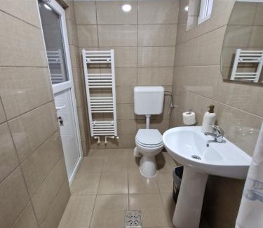 Tasnad Maison | Casa Emil
