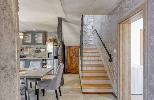 Sveti Donat Villa | Casa Emilia with private pool and sauna