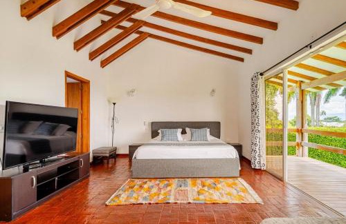 Pereira Maison | Casa en Cerritos con Piscina y 4 habitaciones