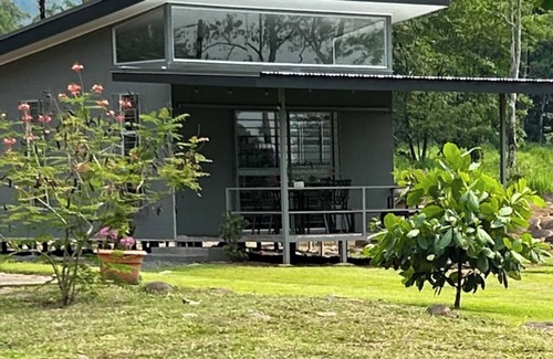 Aguas Zarcas Maison | Casa en Medio de una Hermosa Finca, Rodeada de Naturaleza. Piscina Privada