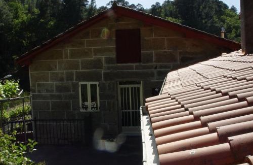 Nogueira de Ramuin Maison | Casa en Viñoas (Ribeira Sacra)