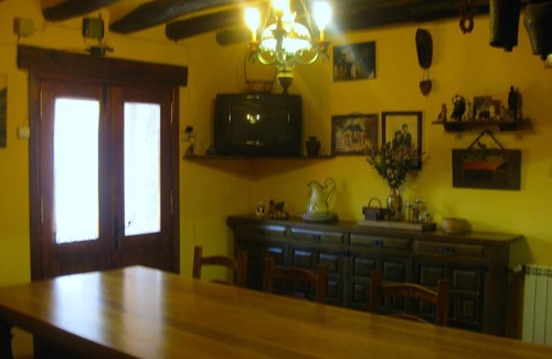 Vilaller Maison | Casa Enriu-habitaciones con opcion a desayuno
