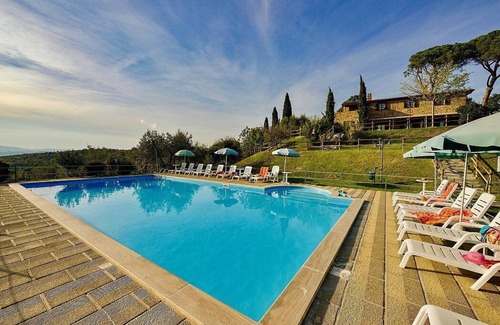 Po' Bandino Maison | Casa Erbetta D: A characteristic and welcoming apartment that is part of an ancient country house surrounded by the greenery, with Free WI-FI.