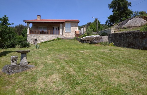 Ponte Caldelas Maison | CASA ESFARRAPADA