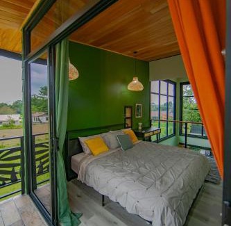 Penas Blancas Maison | Casa Esmeralda-5min to La Fortuna,King beds & pool