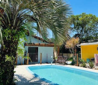 Sambaqui Maison | Casa Espaçosa com Piscina, Churrasqueira e Área verde em Sambaqui ao Lado da Praia - Floripa