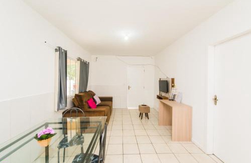 Palhoca Maison | Casa Espaçosa com quintal interno