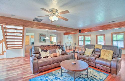 Northeast Heights Maison | Casa Especial Family Retreat with Pool Table!