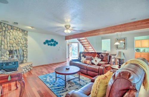 Northeast Heights Maison | Casa Especial Family Retreat with Pool Table!