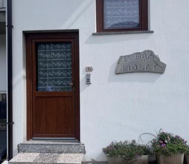 Fiou Appartement | Casa ex bar Fiolet