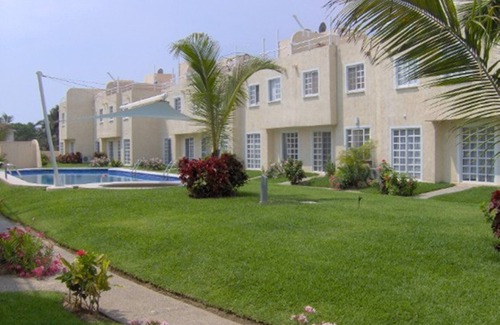 Boulevard Barra Vieja Maison | Casa Familiar Acapulco Punta Diamante, Fracc. Puente del Mar, cerca de la playa.