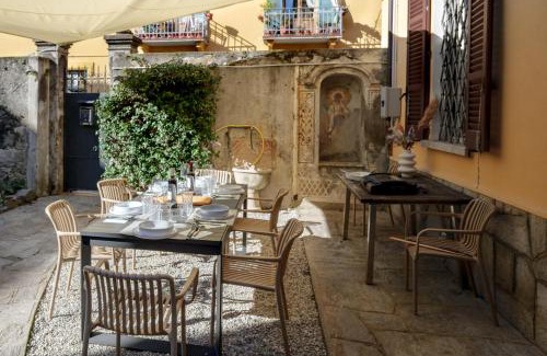 Intra Maison | Casa Felice - Villa con Giardino in Centro