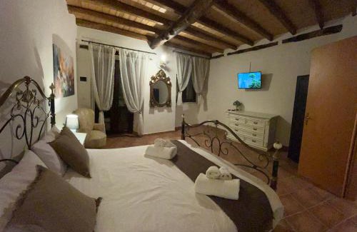 Rovittello Lit Et Petit-Déjeuner | Casa Fiore nella Roccia