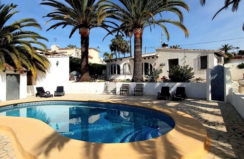 El Tesoro Villa | Casa Flora Moraira: 3 chambres, piscine et parking privés, wifi, proche plages
