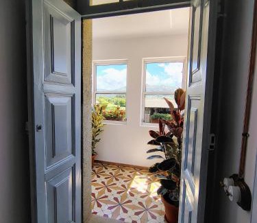 Tabagon Maison | Casa Folhas Novas