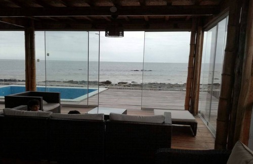 Zorritos Villa | Casa frente al mar avec piscina privada, completamente equipada y amoblada.