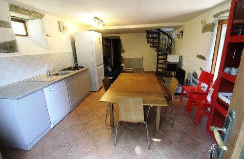 Vacciago Appartement | Casa Frey apt. 2 at Lake Orta with garden and swimming pool