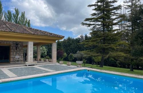 Fuentiduena Maison | Casa Fuentes de Ledina