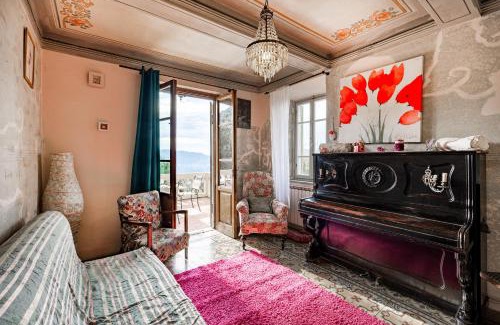 Camaiore Appartement | Casa Giovanni - Relax Among Greenery - Happy Rentals