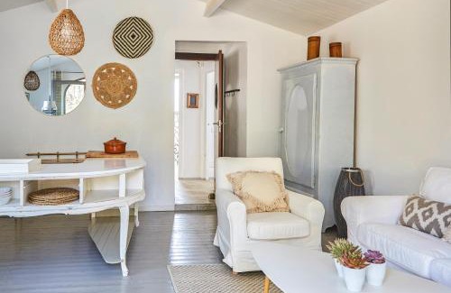 Canyelles Maison | Casa Granada at Masia Nur Sitges, with private pool and adults only