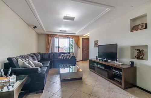 Sao Braz Maison | Casa Grande 3 quartos, perto parque Barigui