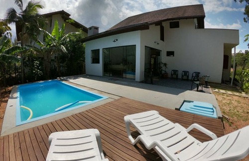 South Region Maison | Casa Grande com Piscina Próximo ao mar na Praia da Ferrugem Garopaba SC
