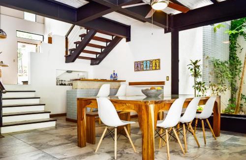 Puerto Carrillo Maison | Casa Guarumo Carrillo