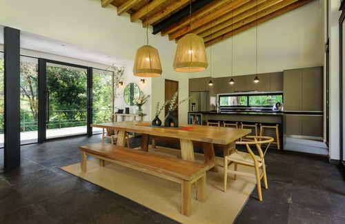 Avandaro Maison | Casa Helechos, Amazing Architecture with Forest Views