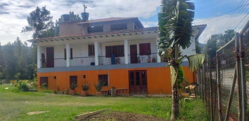 Raquira Maison | Casa hospedaje la quebradita