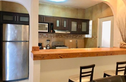 S.M. 57 Maison | Casa Huayacan | entera y privada de un piso | sin escaleras | Terraza patio
