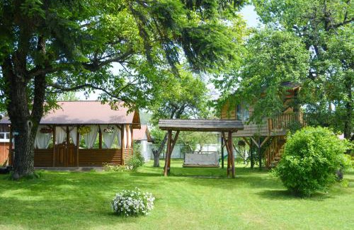 Humulesti Maison | Casa Humulesti, fii vecinul lui Ion Creanga