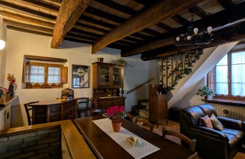 Monterone Maison | Casa in Borgo Medievale in Toscana