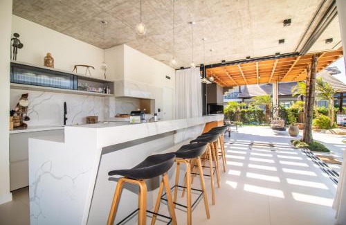 Osorio Maison | Casa incrível c/spa e praia artificial particular!