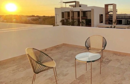 Merida Municipality Maison | Casa Itza: 3 BR House w/ Private Pool and Rooftop in Merida