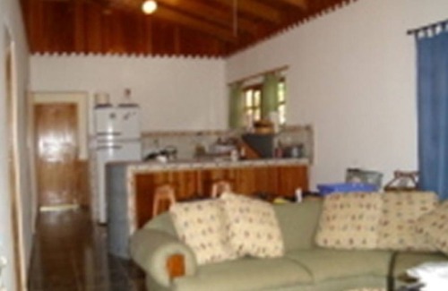 Baru Maison | Casa Jane in Alfombra / Tinamastes