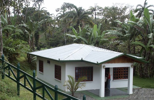 Baru Maison | Casa Jane in Alfombra / Tinamastes
