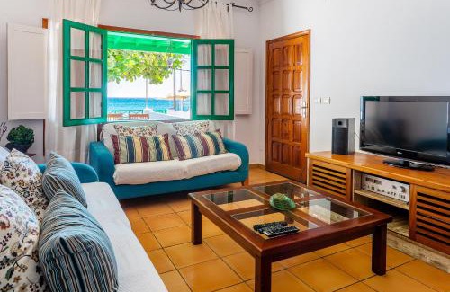 Playa Honda Maison | Casa Jardín