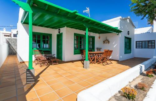 Playa Honda Maison | Casa Jardín