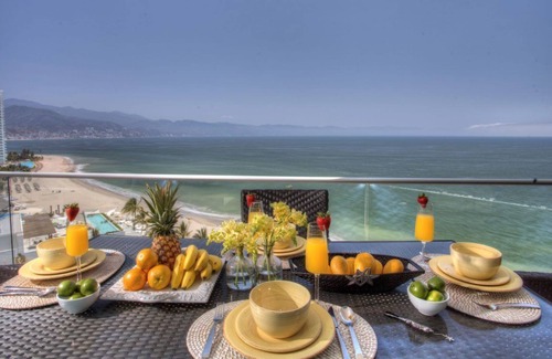 North Hotel Zone Copropriété | Casa Kimberly at Icon Puerto Vallarta-Oceanfront Luxury Retreat /Panoramic Views