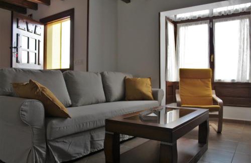 Noriega Maison | Casa La Carrera - Casas de Los Picos