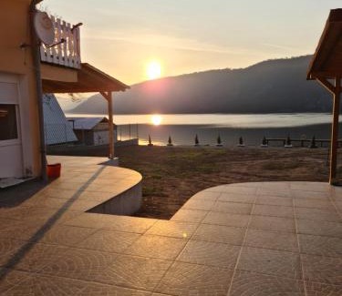 Eselnita Maison | Casa La Francezu