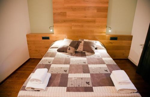 Ainet de Besan Maison | Casa La Lourdes