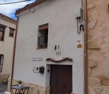 Valdecabras Maison | CASA LARA CIUDAD ENCANTADA
