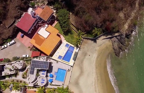 Los Ayala Maison | Casa las Mariposas Bungalow 1
