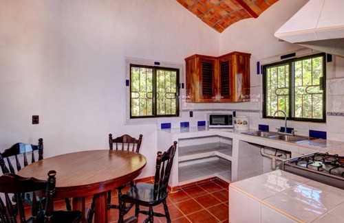 Los Ayala Maison | Casa las Mariposas Bungalow 5