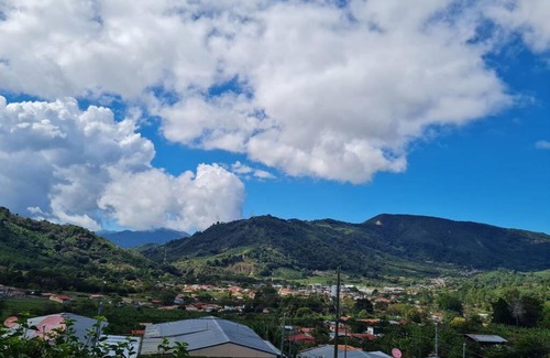 Santa Maria Maison | Casa Las Nubes - Dota
