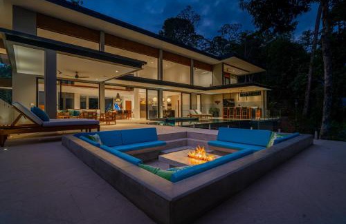 Ballena Villa | Casa LaVista - by Pura Villas
