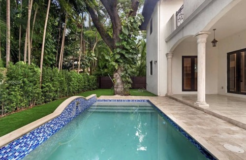 Southwest Coconut Grove Maison | Casa Le Jeune Luxury Villa in Coconut Grove